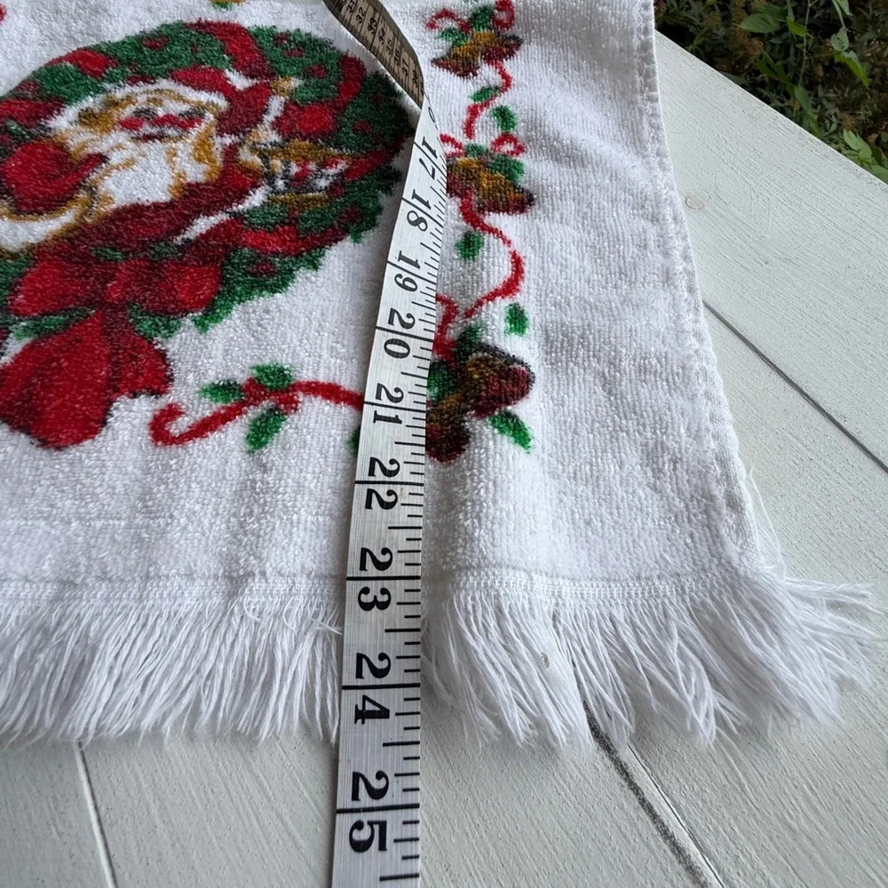 Vintage JCPenney Christmas Hand Towel Set Green Santa Claus Wreath Fringed USA